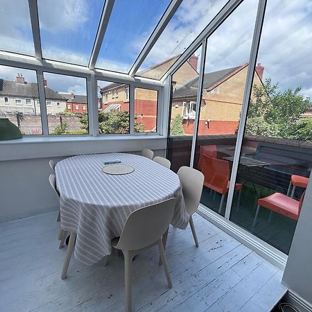 Central, Comfortable And Spacious 4 Bed Duplex Dublin Extérieur photo